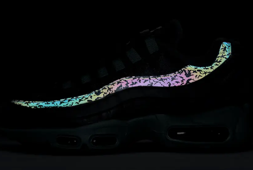Nike Air Max 95 Iridescent Camo